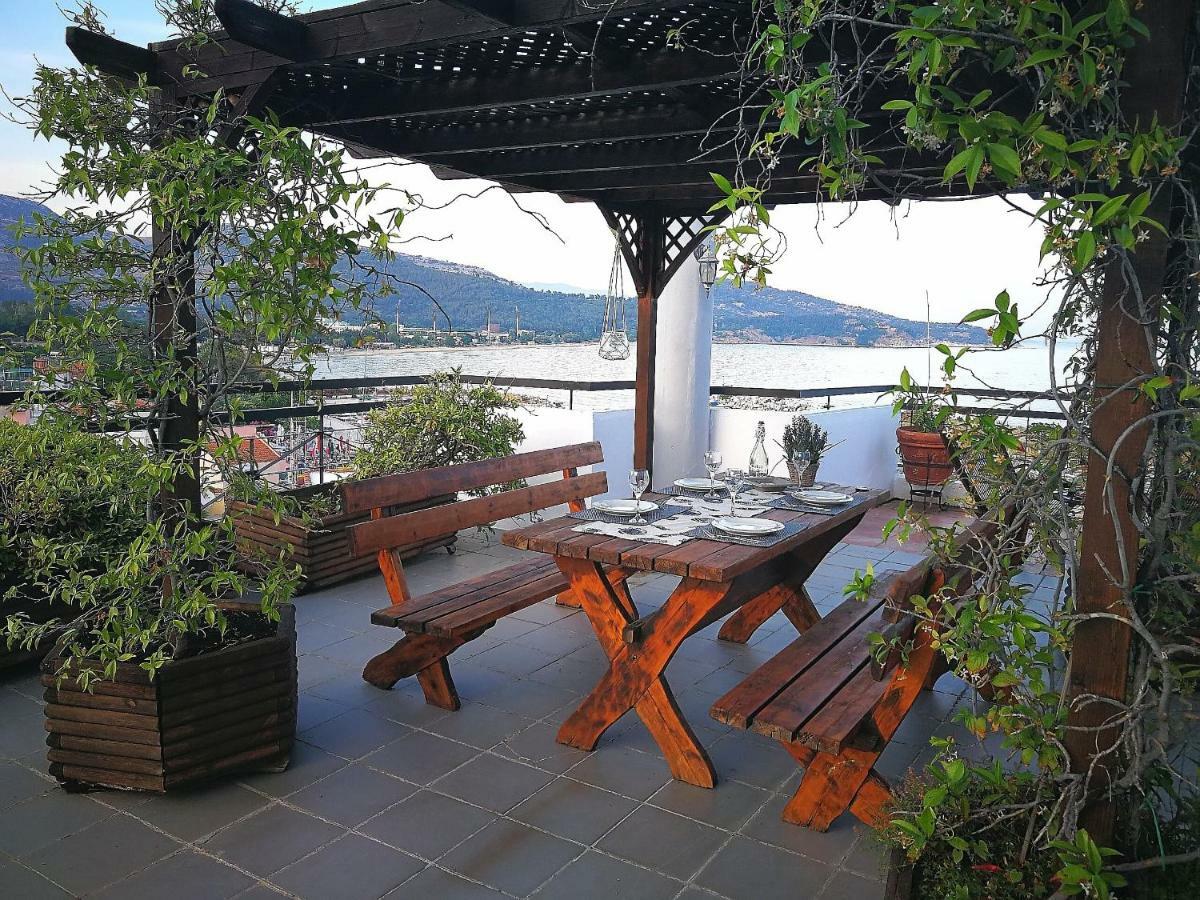 Port View Suites Kavála Luaran gambar